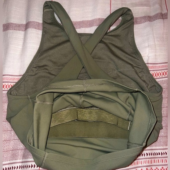 Lululemon Key to Balance Tank Rosemary Green 4 - Picture 9 of 10
